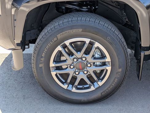 Used 2024 Toyota Tacoma TRD Sport RWD image 30