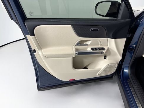 Certified 2022 Mercedes-Benz GLB 250 4MATIC image 25