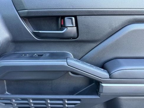 Used 2025 Toyota Tacoma SR5 image 21