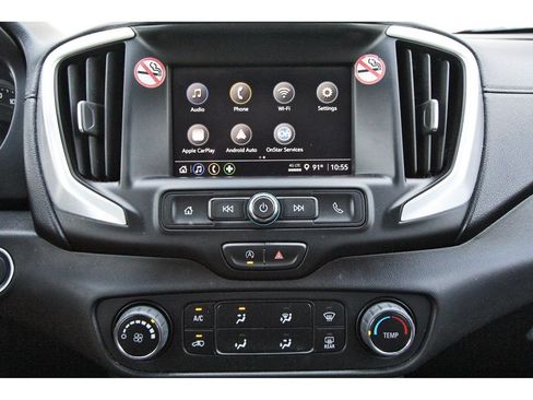 Used 2024 GMC Terrain SLE FWD image 22