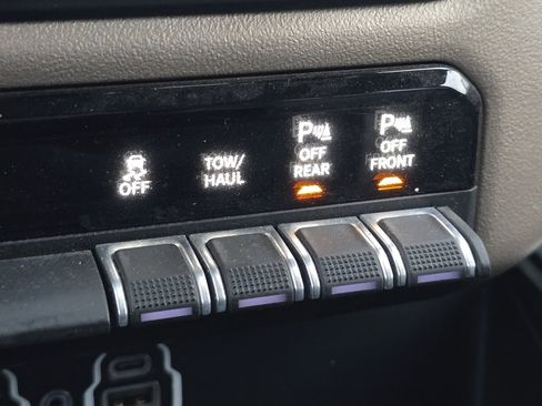 Used 2022 RAM 1500 Laramie image 7