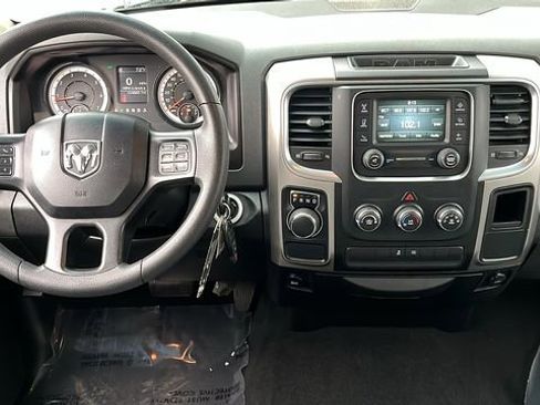 Used 2019 RAM 1500 Classic SLT image 4