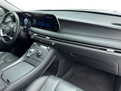Used 2023 Hyundai Palisade Limited image 48