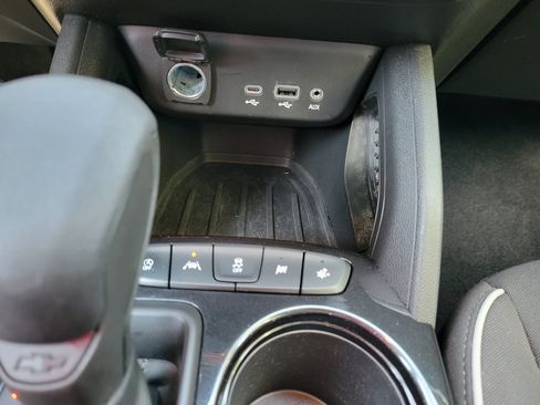 Certified 2023 Chevrolet TrailBlazer LT w/ Convenience Package FWD image 19