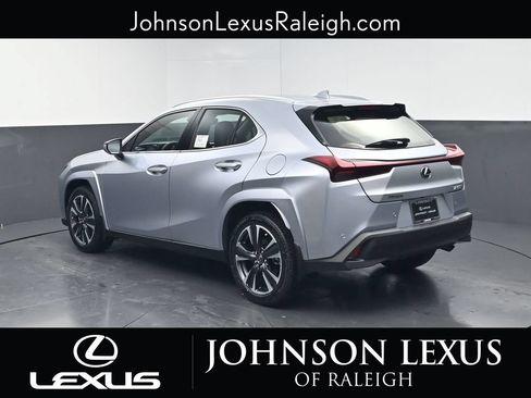 Used 2026 Lexus UX 300h FWD image 7