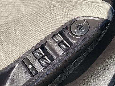 Used 2015 Ford Focus Electric Hatchback image 29