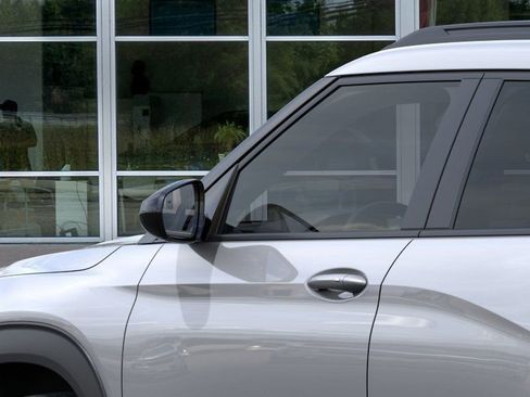 New 2026 Chevrolet TrailBlazer ACTIV w/ Driver Confidence Package FWD image 15