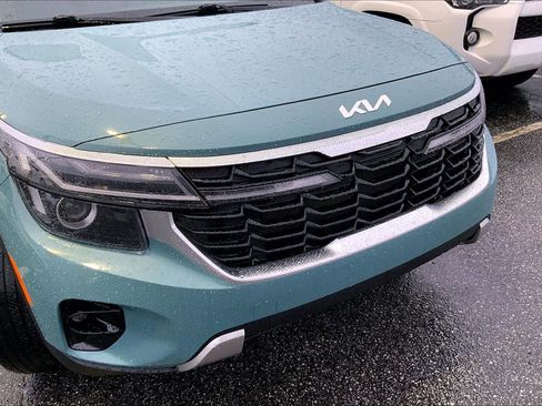 Used 2024 Kia Seltos EX AWD/4WD image 29