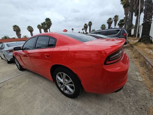 Used 2022 Dodge Charger SXT AWD/4WD image 4
