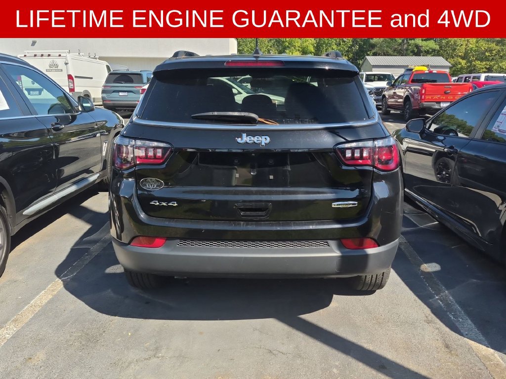 Used 2023 Jeep Compass Latitude AWD/4WD image 4