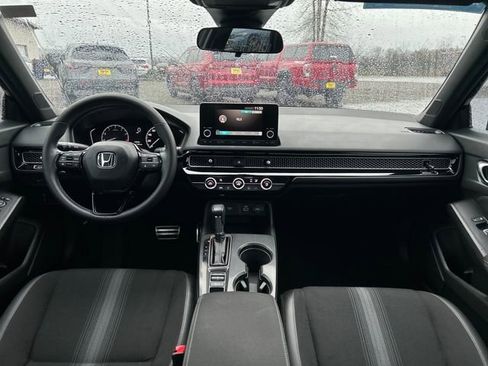 Used 2023 Honda Civic Sport image 14