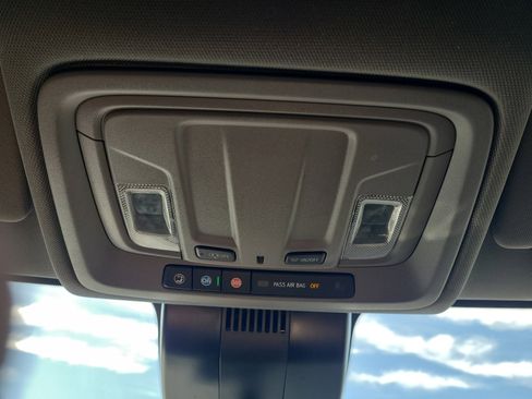 Used 2024 Chevrolet Silverado 1500 LT w/ Z71 Off-Road Package image 21