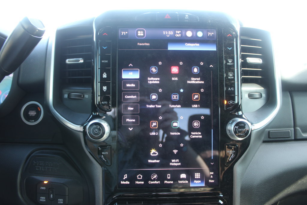 Used 2025 RAM 2500 Big Horn AWD/4WD image 38