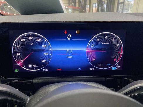 Certified 2025 Mercedes-Benz GLA 250 image 13
