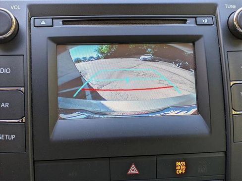 Used 2015 Toyota Camry LE FWD image 13