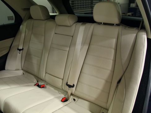 Certified 2024 Mercedes-Benz GLE 450 4MATIC image 32