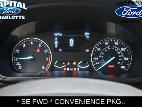 Used 2021 Ford EcoSport SE w/ SE Convenience Package FWD image 16