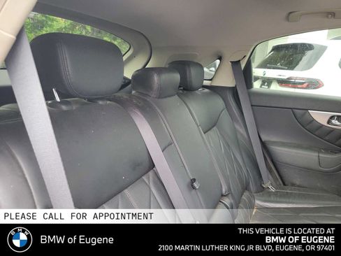 Used 2010 INFINITI FX35 AWD w/ Premium Pkg image 13
