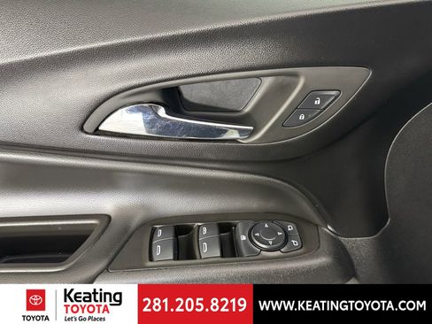 Used 2024 Chevrolet Equinox LT image 11