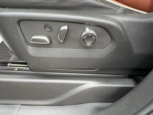 Certified 2024 GMC Yukon Denali Ultimate AWD/4WD image 20