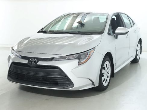 Certified 2024 Toyota Corolla LE FWD image 1