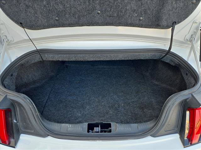 Used 2018 Ford Mustang Convertible RWD image 6
