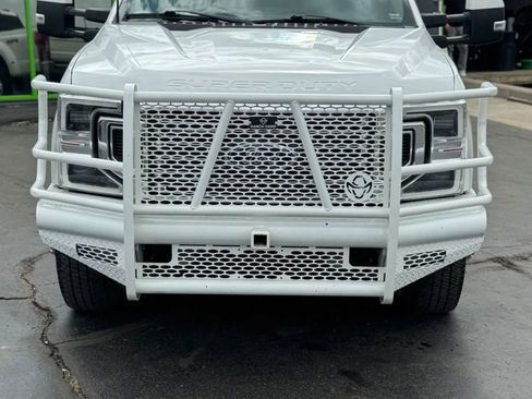 Used 2022 Ford F350 Lariat w/ Lariat Ultimate Package image 3