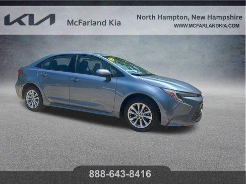Used 2023 Toyota Corolla LE w/ LE Convenience Package AWD/4WD image 8