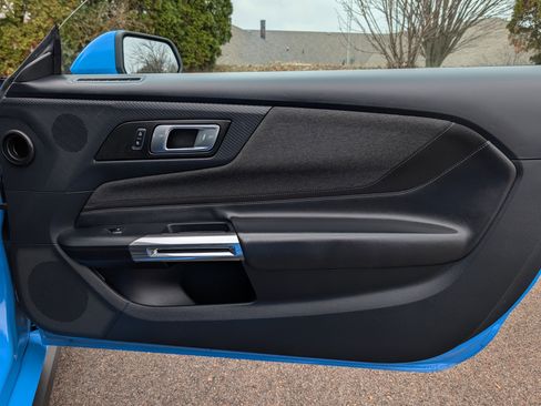 Used 2024 Ford Mustang EcoBoost image 28