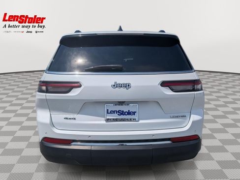 Used 2023 Jeep Grand Cherokee L Limited AWD/4WD image 4