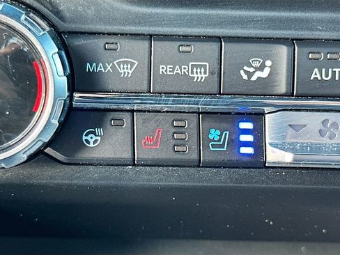 Used 2023 Ford F150 Platinum image 21