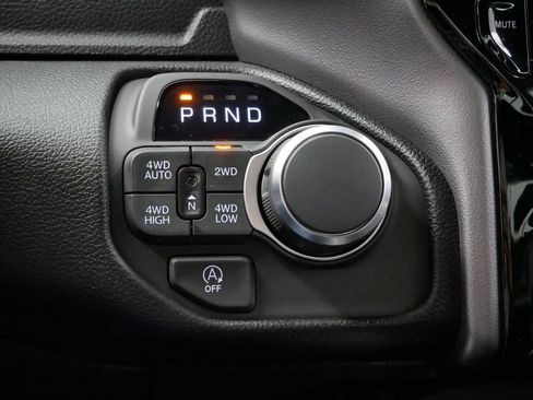 New 2026 RAM 1500 Big Horn AWD/4WD image 35