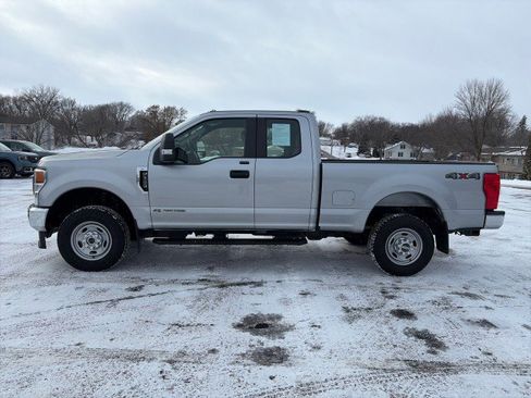 Used 2022 Ford F350 XL w/ Power Equipment Group image 2