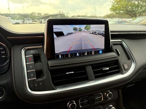 Used 2021 GMC Yukon AT4 w/ Rear Media and Nav Package image 11