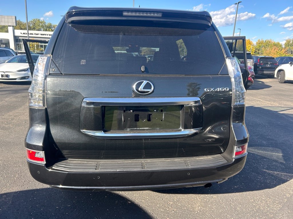 Used 2022 Lexus GX 460 Premium w/ Premium Package AWD/4WD image 23