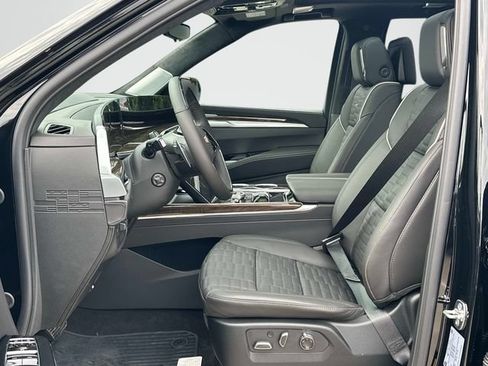 New 2026 Cadillac Escalade ESV Platinum Sport w/ LPO, ONYX Package AWD/4WD image 10