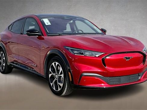 Used 2022 Ford Mustang Mach-E Premium image 9