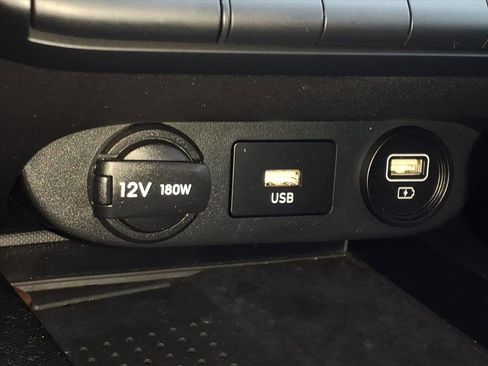 Certified 2023 Hyundai Elantra SEL w/ Convenience Package image 16