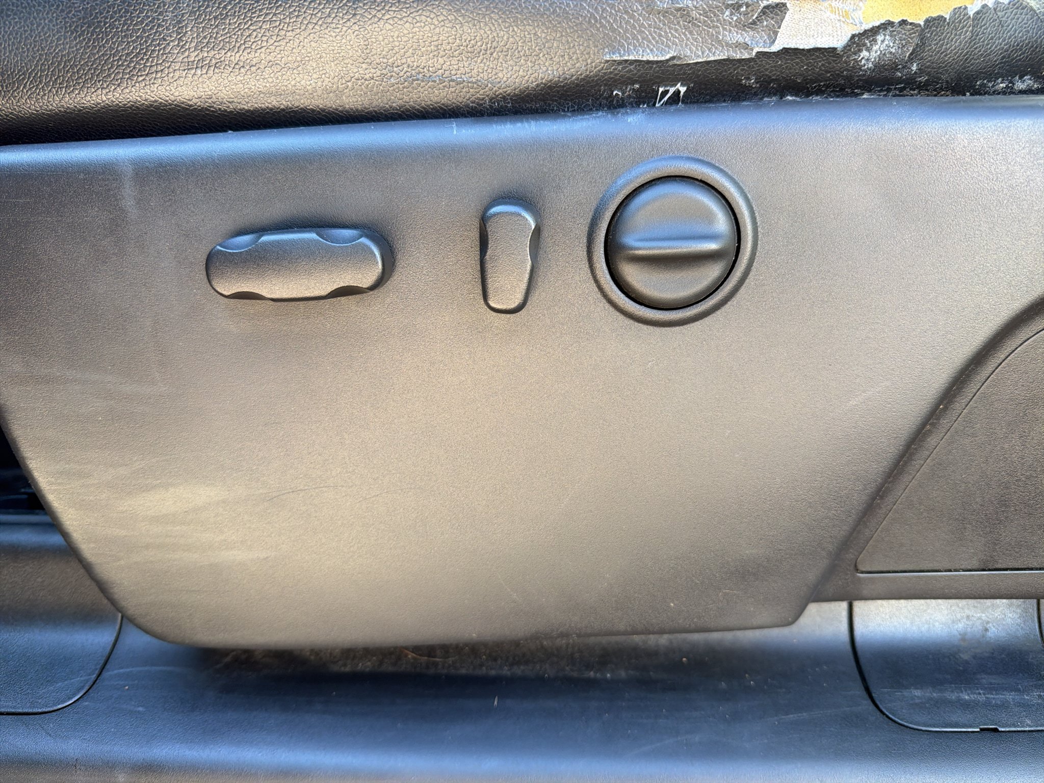 Used 2012 Chevrolet Silverado 1500 LTZ AWD/4WD image 27