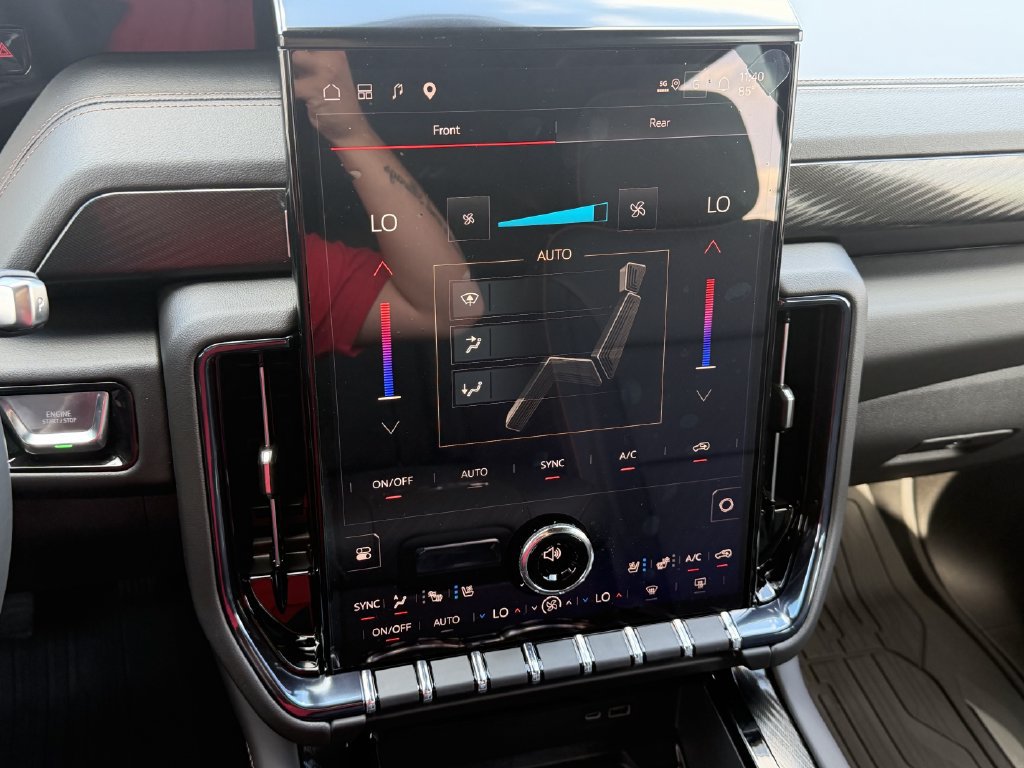 New 2027 GMC Yukon AT4 w/ AT4 Premium Package AWD/4WD image 16