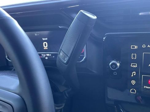 Used 2024 GMC Sierra 2500 AT4 w/ AT4 Premium Plus Package image 27