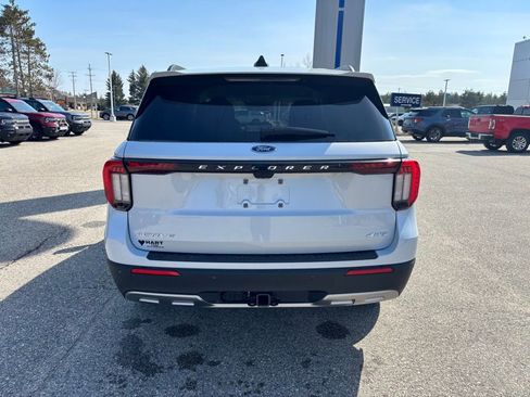 New 2026 Ford Explorer Active image 4