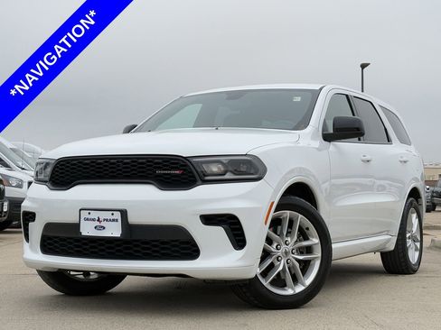 Used 2023 Dodge Durango GT image 2