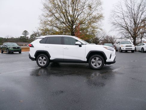 Used 2023 Toyota RAV4 XLE image 2