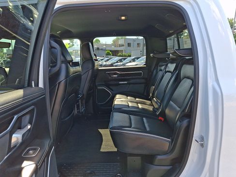 Used 2021 RAM 1500 Laramie AWD/4WD image 10