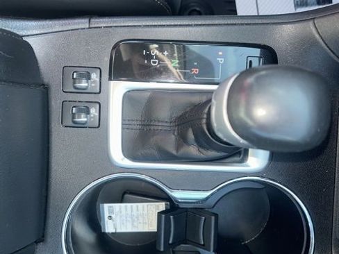 Used 2018 Toyota Highlander XLE image 34