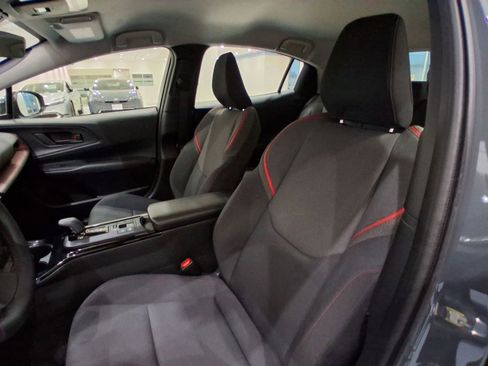 Used 2024 Toyota Prius Prime SE image 10