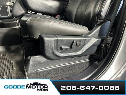 Certified 2020 Ford F250 Lariat w/ Lariat Value Package AWD/4WD image 12