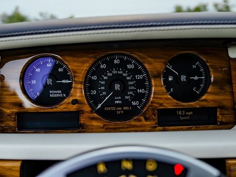 Used 2014 Rolls-Royce Phantom Sedan image 73