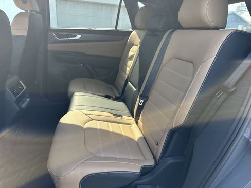 New 2026 Volkswagen Atlas Cross Sport SEL R-Line AWD/4WD image 18